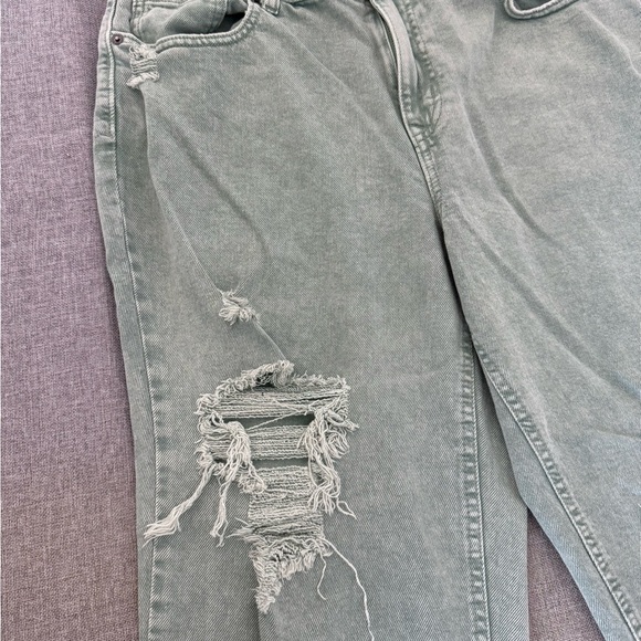 M jeans by Maurice’s Women's Distressed Green Jeans - Picture 4 of 7